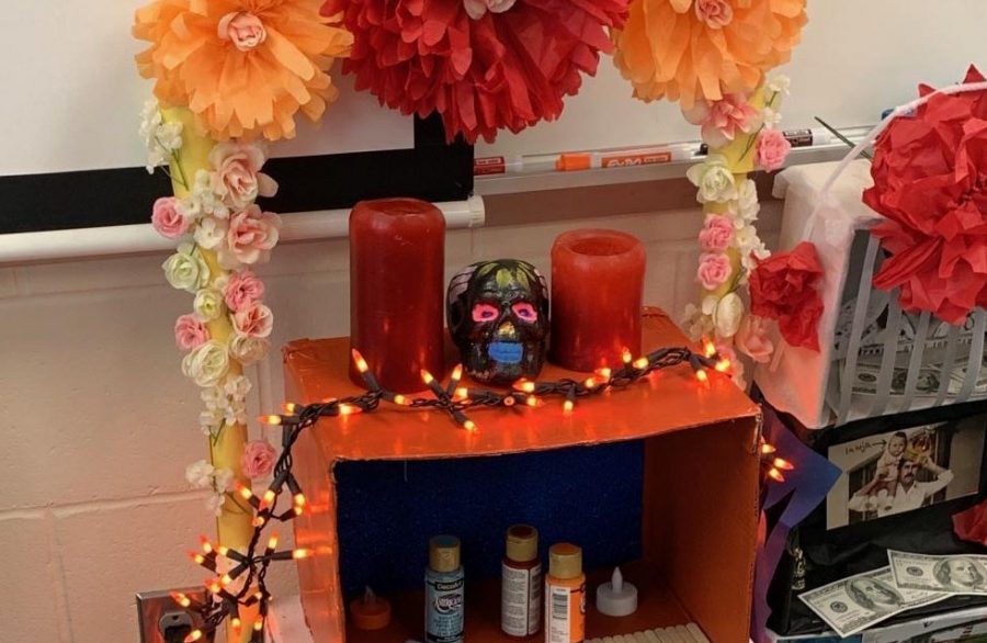 This is the winning Ofrenda of Sra, Kaiser’s second block class. Juniors Kaitlin Reynolds, Alaina Anderson and Karson Koubsky used their creativity along with their knowledge of the culture to participate in this Day of the Dead activity.
