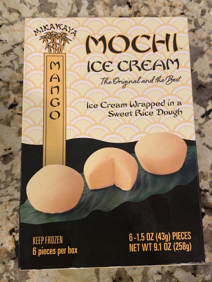 Mochi ice cream can be found in many flavors such as vanilla, strawberry, mango or matcha.