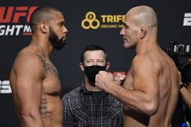 Glover Teixiera and Thiago Santos stare each other down after the weigh in. They both had confidence that they would take it all on fight night.”I keep an open mind and love to keep learning from every new fighter I take on,” Teixiera said. “I wouldn’t be here without my coaches and everyone who has got me to this point, along with the work we put in.”
