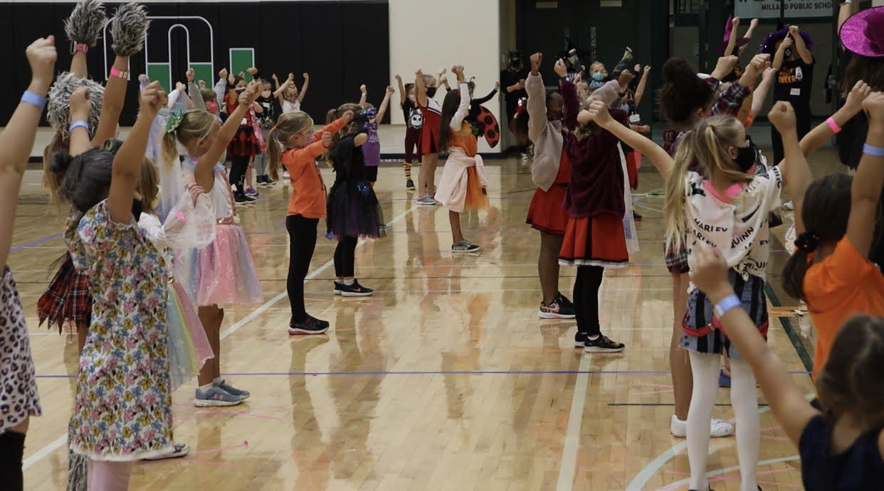 Spook-tacular Halftime