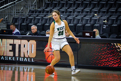 The Wildcats had a fast start to the game. They came out with confidence and ready to play. “Going into this game we were all ready to play,” junior Grace Kelley said. “Since this game had previously been postponed and rescheduled, we had a lot of time to prepare for this team. We felt confident in our scout and game plan.”