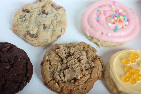 Crumbl cookies had the flavors of Milk Chocolate Chip, Confetti Cake, Original featuring Peanut Butter M&Ms Candies, Brownie Batter, Passion Fruit and Classic Oatmeal from April 25-29.