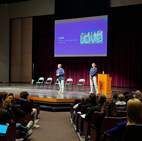 The Strengthen Minds, Elevate Performance event was a heart-wrenching reminder of the silent battles student-athletes face every day, proving their strength lies not just in their physical feats but in their vulnerability.“ I am so glad we worked with the Play for Paige Foundation to put on such an impactful event,” Teter said. “It made me so happy to see all of those who decided to come learn about the importance of mental health in athletics.” 
